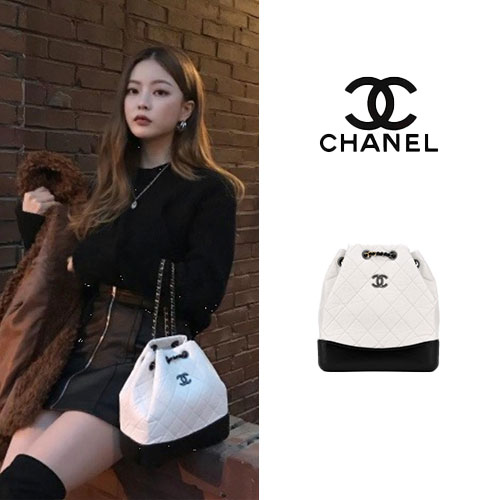 모델 임보라 샤넬 가브리엘 백팩 스몰 화이트 - 허시백 가방